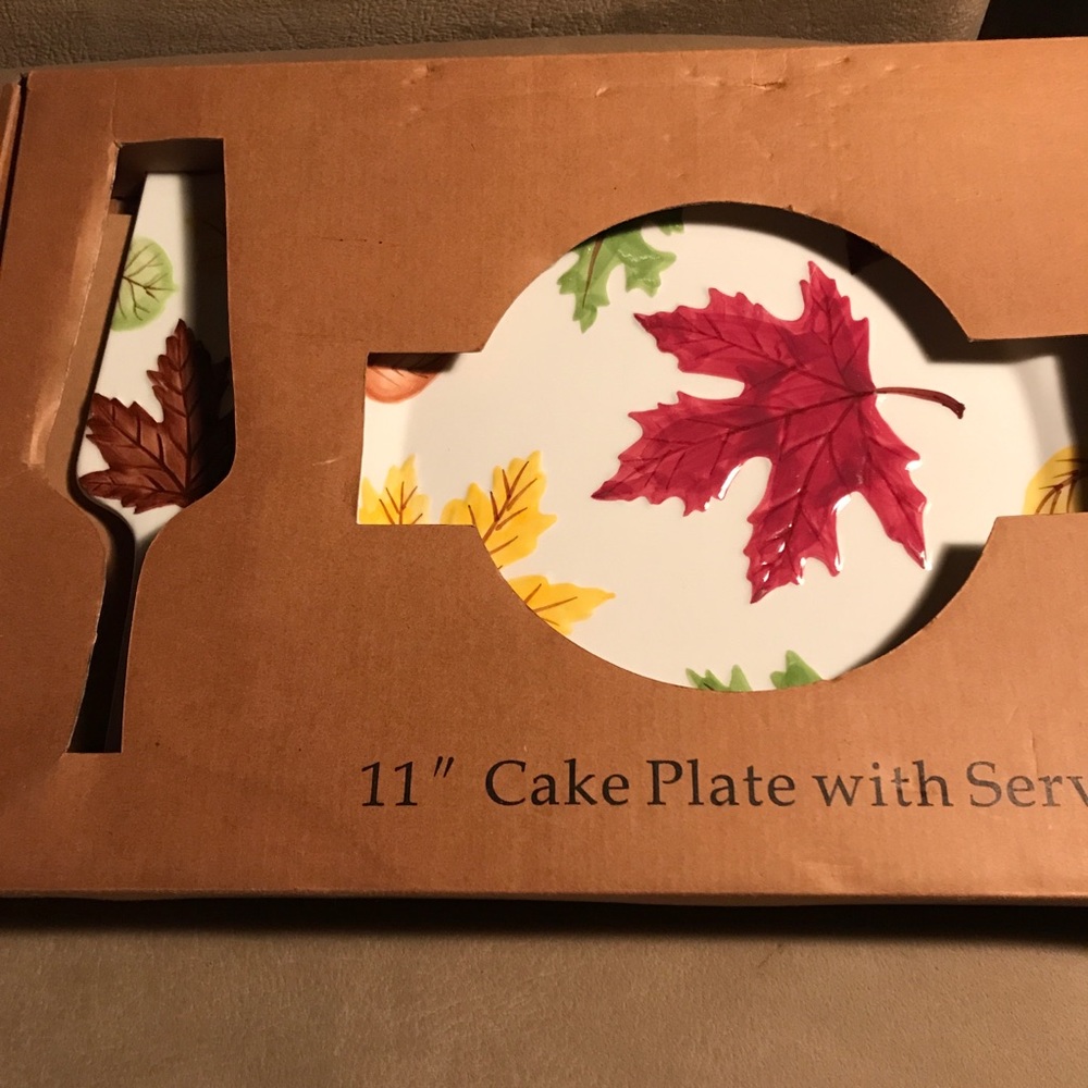 11”Pottery Cake Plate w/Server Autumn Leaves Boxed